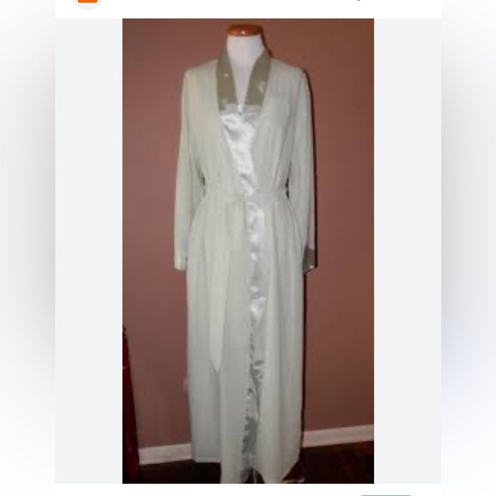 Jillian Jones 100% Silk Sleepwear